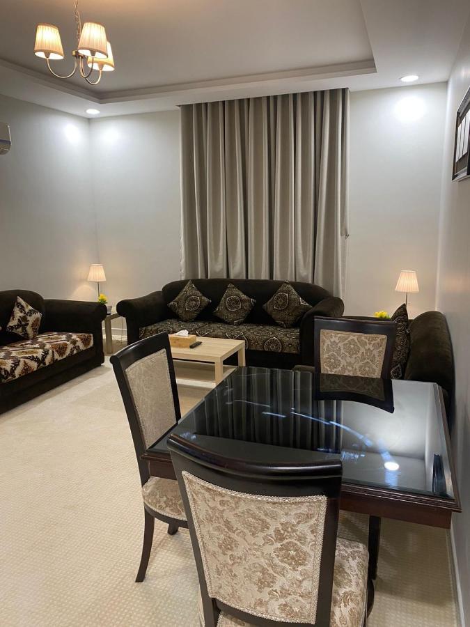 جلنار الشرق للشقق المخدومة Jidá Exterior foto