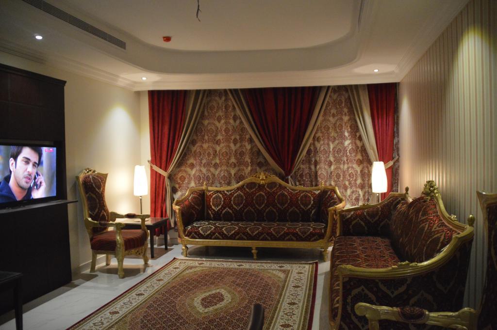 جلنار الشرق للشقق المخدومة Jidá Exterior foto