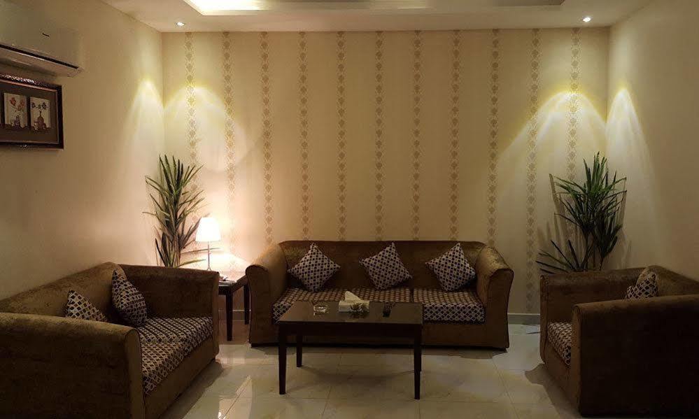 جلنار الشرق للشقق المخدومة Jidá Exterior foto